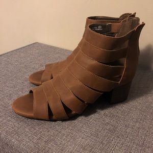 Women’s Aerosoles high heel sandals